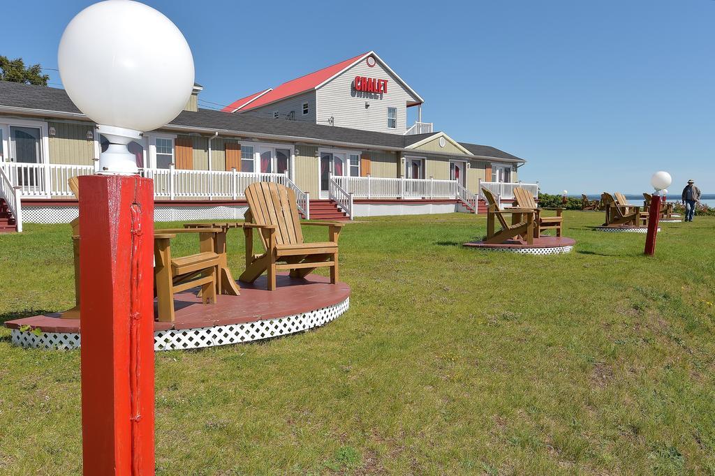 Motel Et Chalets Bo-Fleuve Evangeline Saint-Siméon Eksteriør billede