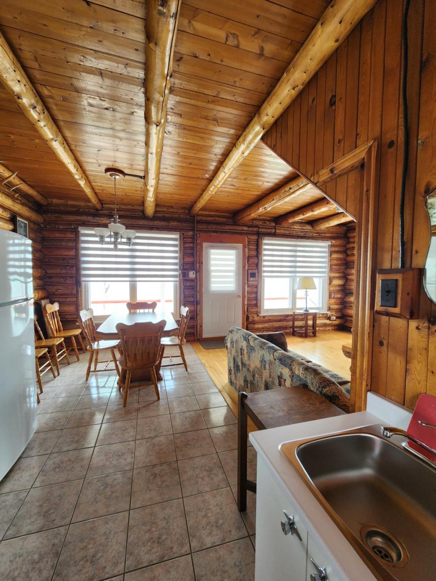 Motel Et Chalets Bo-Fleuve Evangeline Saint-Siméon Eksteriør billede